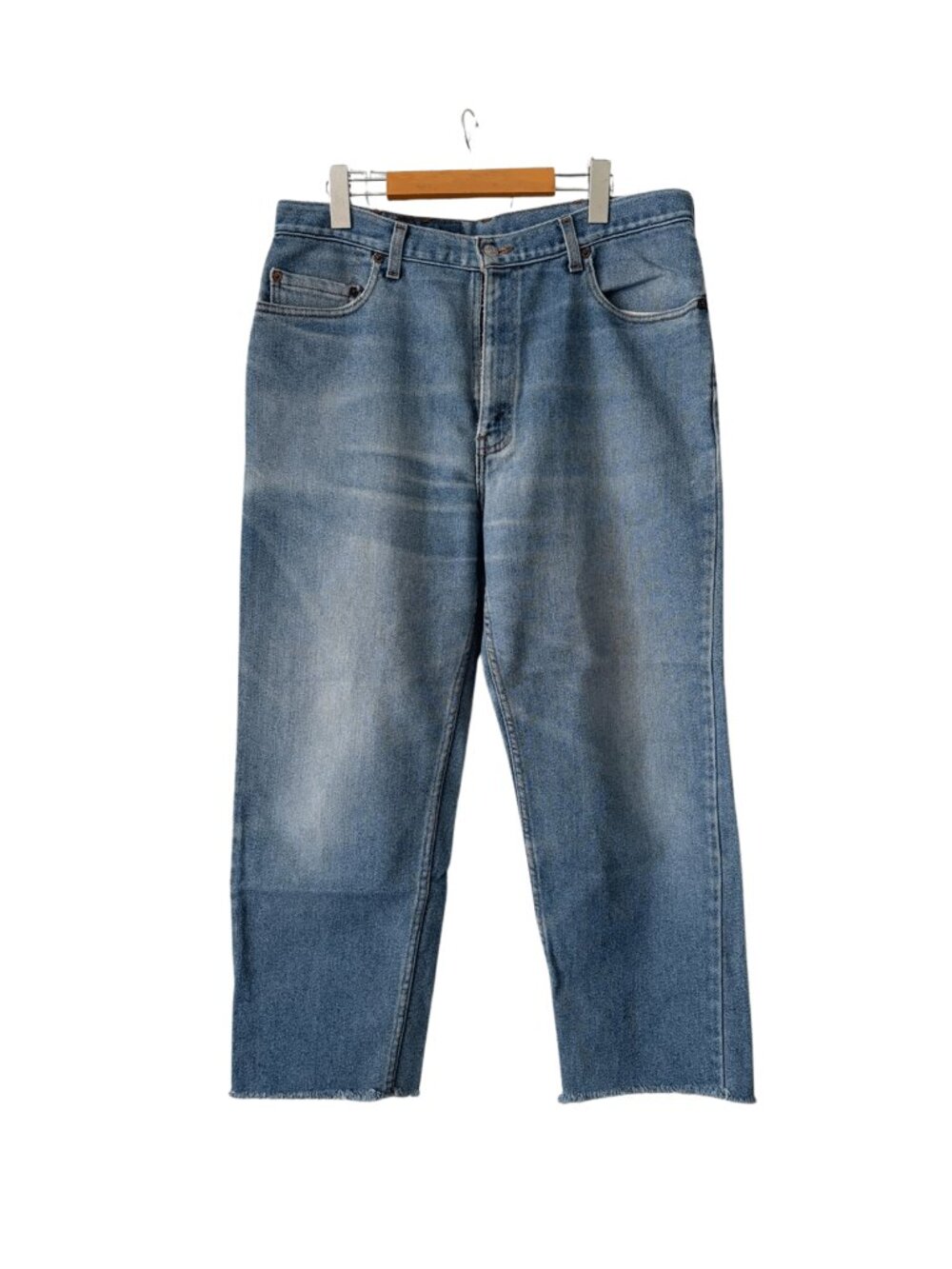 LEVIS lightwash denim